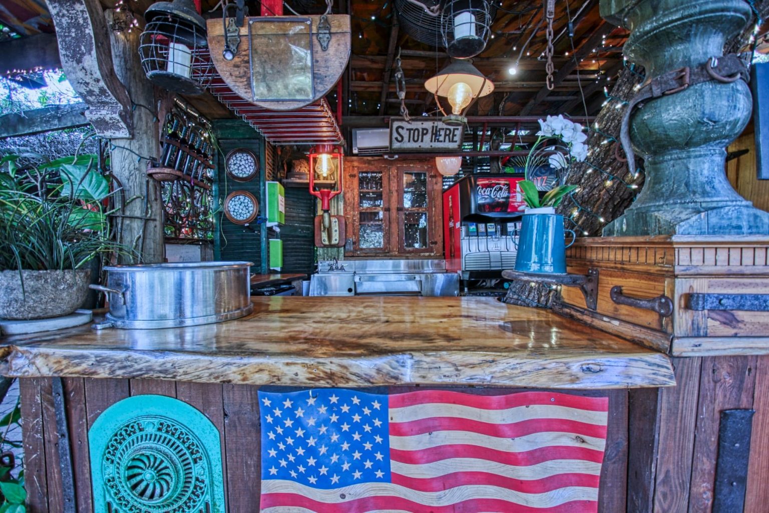 Contact the garlic in New Smyrna Beach the garlic & blu bar Italian